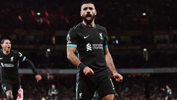 Salah salvó al Liverpool frente a Arsenal y el City se montó al liderato de la Premier: vea los goles