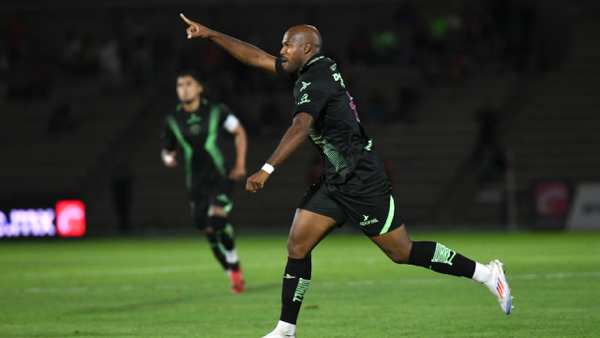 ¿Néstor Lorenzo lo tendrá en cuenta?: vea el doblete de un delantero colombiano en México