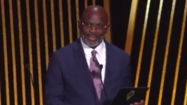 El incómodo momento que se vivió en la gala del Balón de Oro por Vinicius Jr.