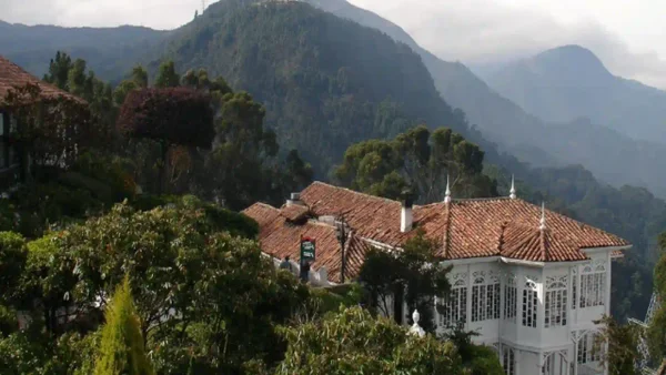 ¿Qué secretos culturales y naturales se esconden detrás de los cerros de Bogotá?