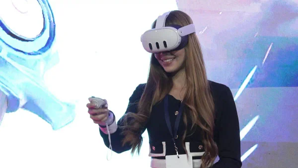 Jóvenes colombianos revolucionan la educación bilingüe con evaluaciones basadas en IA y videojuegos Jóvenes colombianos revolucionan la educación bilingüe con evaluaciones basadas en IA y videojuegos