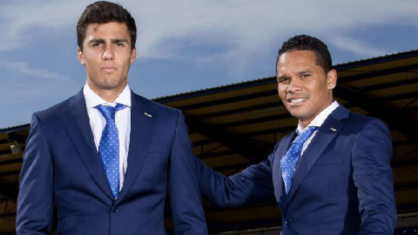 Carlos Bacca compartió bonito recuerdo con el nuevo Balón de Oro: asistencia y triplete