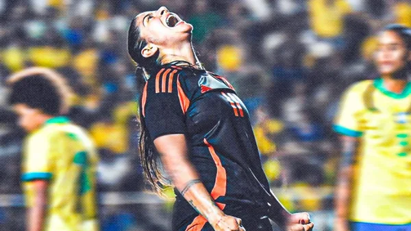 Colombia duerme en defensa y Brasil se monta en el marcador tras un potente cabezazo