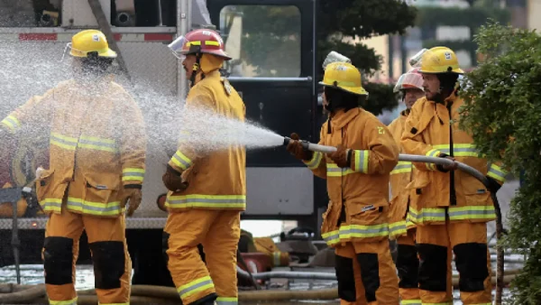 Grave explosión en una planta de producción de acero de México causó 12 muertes