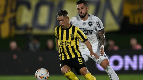 Peñarol derrotó a Botafogo con dos golazos, pero no le alcanzó para remontar: vea el resumen