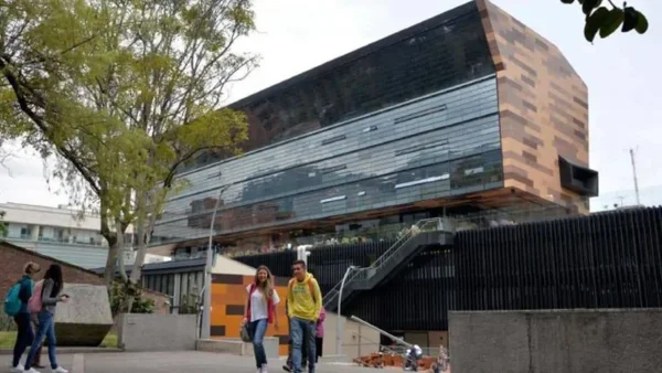 ¡Gran oportunidad! La Universidad Javeriana ofrece becas de hasta el 80% para estudiantes en 2025