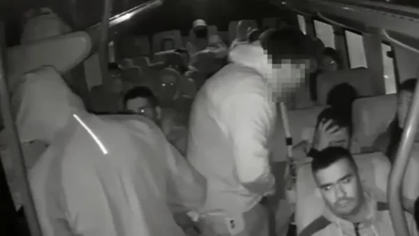 VIDEO | Hombres armados protagonizaron un violento atraco a un bus intermunicipal en Bogotá VIDEO | Hombres armados protagonizaron un violento atraco a un bus intermunicipal en Bogotá