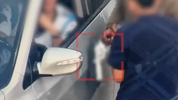 VIDEO | Así están vendiendo armas en la calle y a plena luz del día en Bogotá