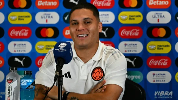 Gustavo Costas frena en seco a Juanfer Quintero previo a la eliminatoria: "quiero que no vayas" Gustavo Costas frena en seco a Juanfer Quintero previo a la eliminatoria: "quiero que no vayas"