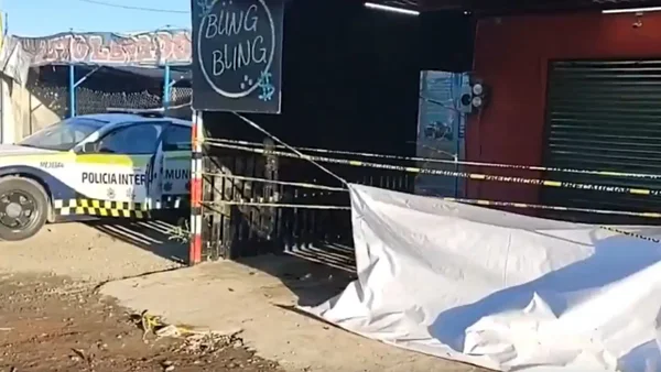 Nueva masacre en México: asesinan a cinco personas al interior del bar 'Bling Bling' en Cuautitlán Nueva masacre en México: asesinan a cinco personas al interior del bar 'Bling Bling' en Cuautitlán