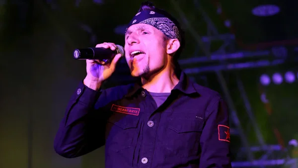 Vocalista de Doctor Krápula tuvo que irse de Colombia, ¿cuál fue la razón de su exilio?