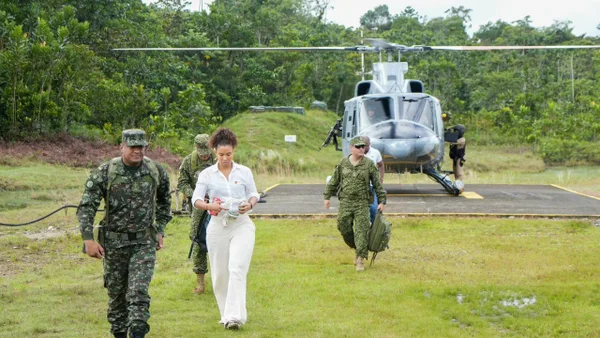 Llegan primeras ayudas humanitarias para damnificados en Chocó por fuertes lluvias