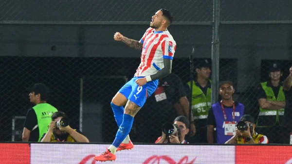 Antonio Sanabria anotó golazo de otro planeta con Paraguay: lo sufre Argentina y el 'Dibu'