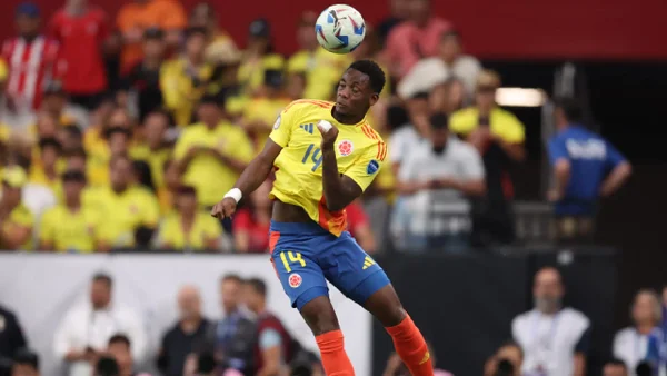 ¡Palo! Colombia tuvo el primero, pero Jhon Durán erró la chance con un cabezazo ¡Palo! Colombia tuvo el primero, pero Jhon Durán erró la chance con un cabezazo