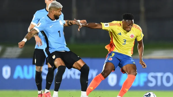 ¡Baldado de agua fría! Uruguay le remontó 2-1 a Colombia con este golazo