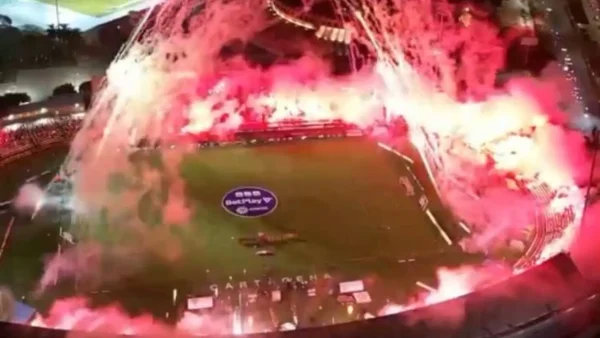 Histórico recibimiento de los hinchas del Real Cartagena: ¡se hizo viral! Histórico recibimiento de los hinchas del Real Cartagena: ¡se hizo viral!