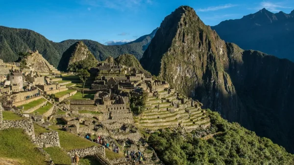 Perú refuerza la seguridad en Machu Picchu tras polémica por esparcimiento de cenizas