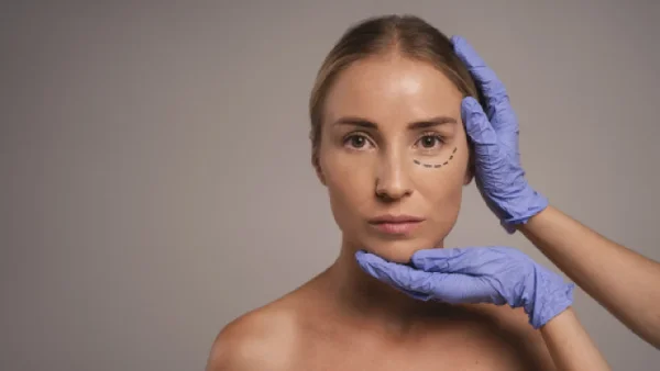 Enfermedades y muertes en Antioquia tras cirugías estéticas en lugares clandestinos