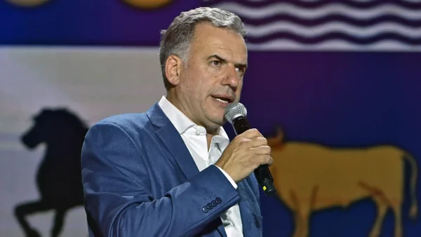 Yamandú Orsi es el nuevo presidente de Uruguay: la izquierda vuelve al poder Yamandú Orsi es el nuevo presidente de Uruguay: la izquierda vuelve al poder