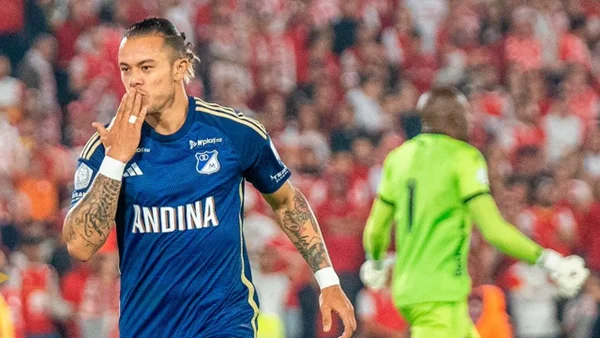 Asistencia de Montero para que Leo Castro abriera el marcador en el clásico bogotano