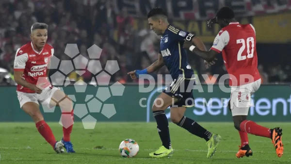 Falcao vivió el clásico de manera emotiva y no se le despegó a Alberto Gamero: video