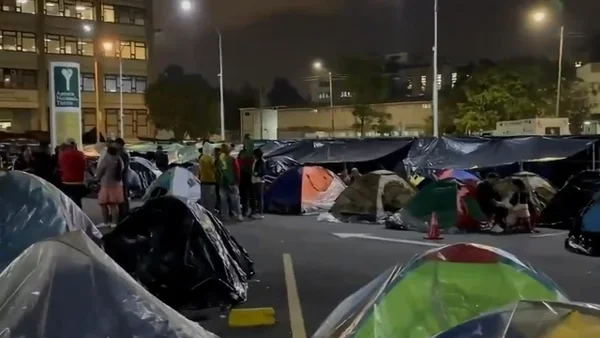 "Se nos están agotando los recursos": alcalde Galán sobre situación de la comunidad emberá en Bogotá