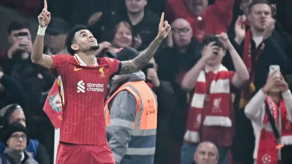 Lindo detalle de Luis Díaz con familia colombiana que fue a verlo a Liverpool