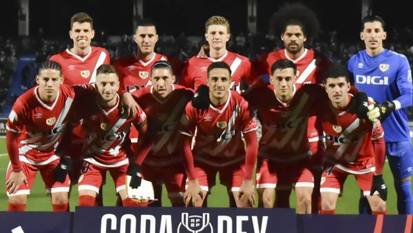 James innovó con un ‘look’ bastante curioso y especial para ser titular con el Rayo