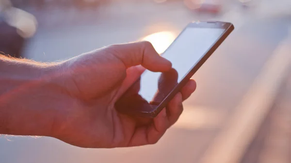 68% de colombianos sufren ansiedad financiera: ¿Cómo las redes sociales afectan el bolsillo? 68% de colombianos sufren ansiedad financiera: ¿Cómo las redes sociales afectan el bolsillo?