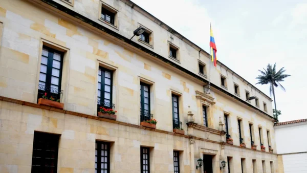 Cancillería actualiza requisitos para embajadores y altos cargos del servicio exterior colombiano