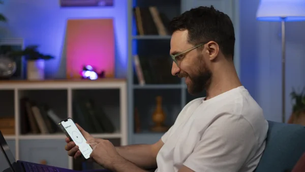 ¿Claro, Movistar, Tigo o WOM? Este es el operador de internet móvil con el mejor servicio, según la CRC