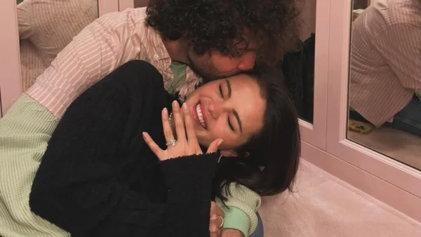 Más de 200 mil dólares cuesta el anillo de compromiso de Selena Gomez