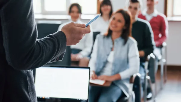 Dan a conocer listado de las carreras que más estudian los jóvenes en Colombia