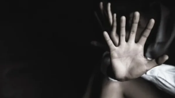 Descubren red que engañaba, retenía y explotaba sexualmente a menores en un bar de Santander