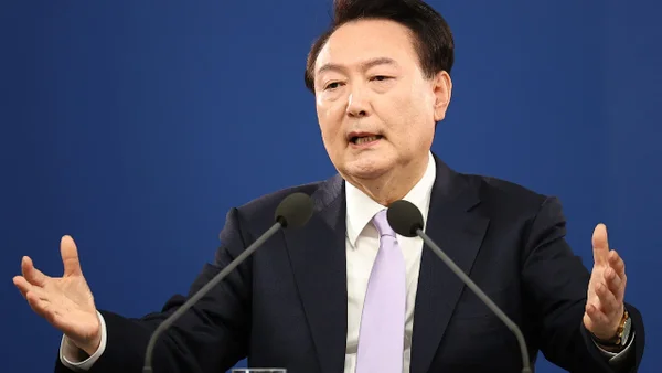 El Parlamento surcoreano destituyó al presidente por fallido intento de instaurar ley marcial