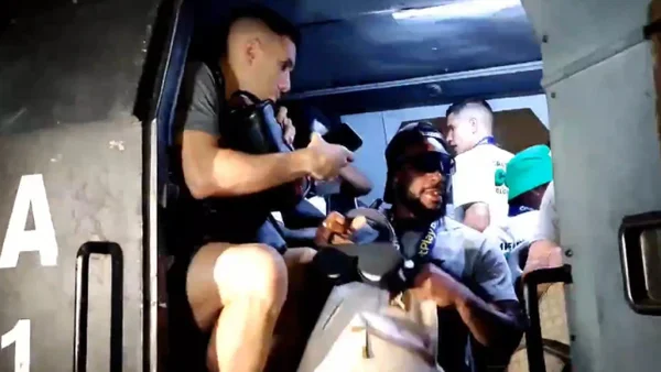 Video: Atlético Nacional salió en tanqueta del Pascual Guerrero tras los fuertes disturbios en la final de la Copa BetPlay