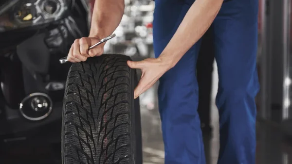 Trucos clave: ¿Cómo identificar el desgaste en las llantas de su vehículo a tiempo? Trucos clave: ¿Cómo identificar el desgaste en las llantas de su vehículo a tiempo?