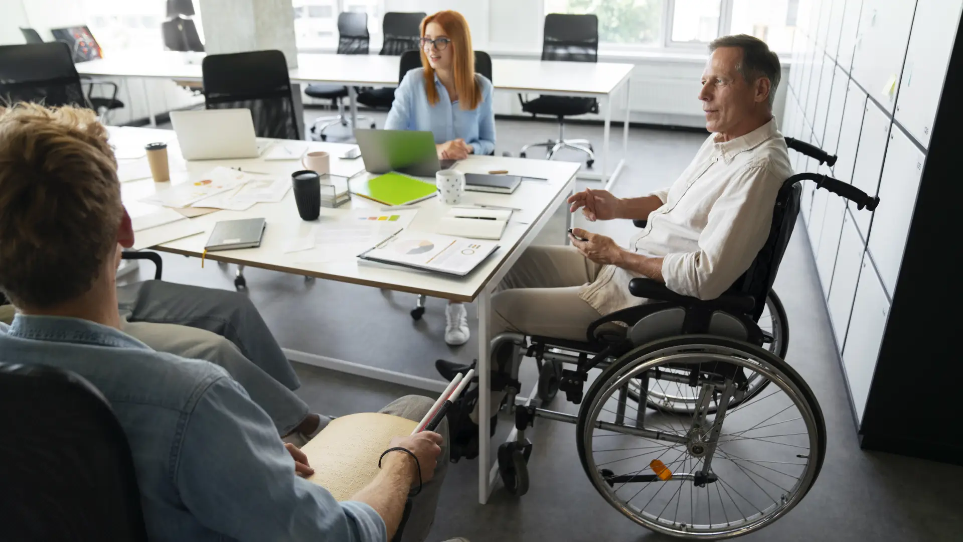 Ordenan al Gobierno reglamentar normas para garantizar el derecho al trabajo a personas con discapacidad