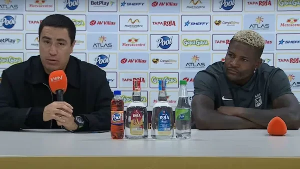 Efraín Juárez: “Son como mis hijos y no puedo permitir que los traten tan feo”