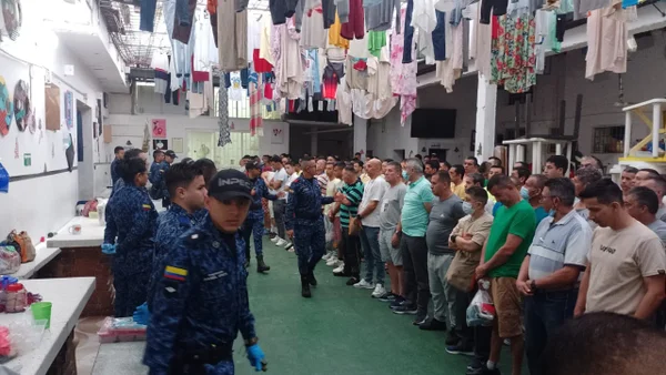 Esto fue lo que el Inpec encontró tras inspeccionar 124 cárceles: tenían celulares, armas y más