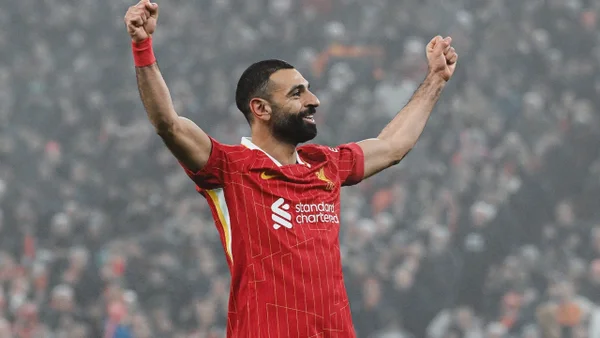 Sin necesidad de ‘Lucho’, Liverpool remontó y se escapó en el liderato de la Premier