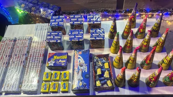 Descubren gigantesca caleta de pólvora en un puesto de tamales en el sur de Bogotá Descubren gigantesca caleta de pólvora en un puesto de tamales en el sur de Bogotá