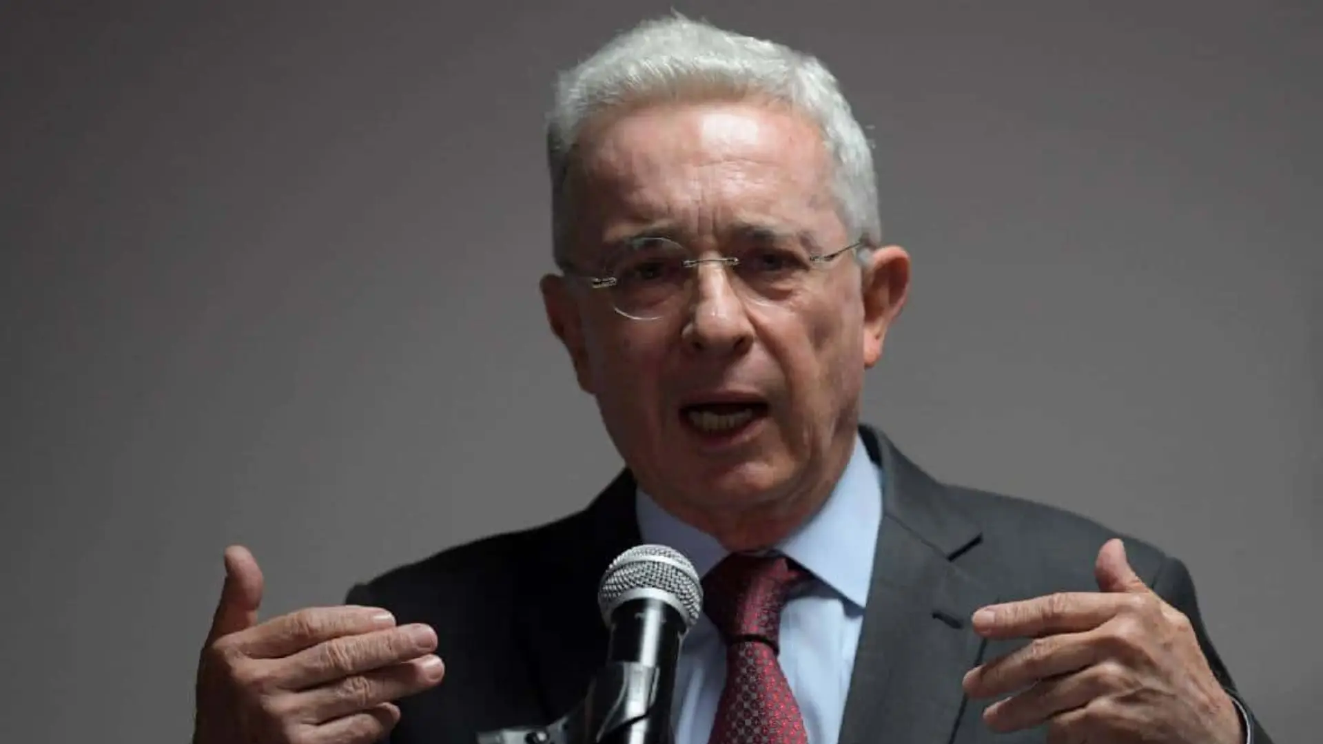 Pronunciamento de Álvaro Uribe sobre Venezuela