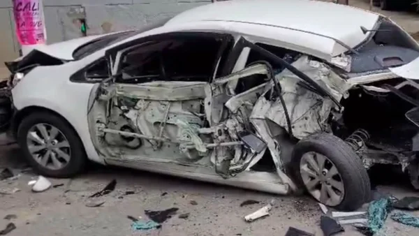 Video: Aparatoso accidente en la Avenida 9AN en Cali dejó seis vehículos afectados y varios heridos Video: Aparatoso accidente en la Avenida 9AN en Cali dejó seis vehículos afectados y varios heridos