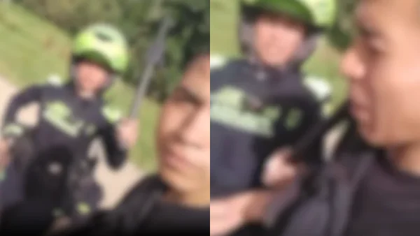 Investigan a la policía que agredió a un joven que la grababa durante una requisa Bogotá Investigan a la policía que agredió a un joven que la grababa durante una requisa Bogotá