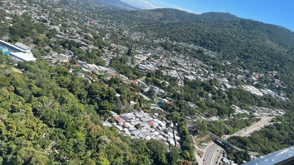 Los videos del sismo de magnitud 6,3 que sacudió a El Salvador este 5 de enero