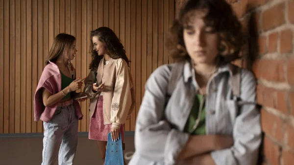 ¿Cómo identificar si a mi hijo le hacen bullying en el colegio? Siga este paso a paso