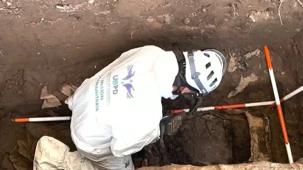 Hallan restos de los cuerpos de 12 víctimas del conflicto armado desaparecidas hace 20 años Hallan restos de los cuerpos de 12 víctimas del conflicto armado desaparecidas hace 20 años