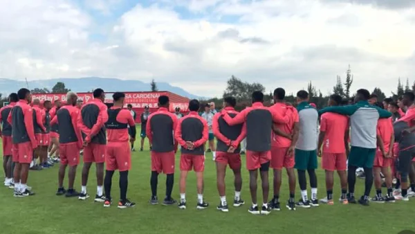 Un ex Corinthians y un creativo argentino: estos son los dos jugadores próximos a firmar con Santa Fe