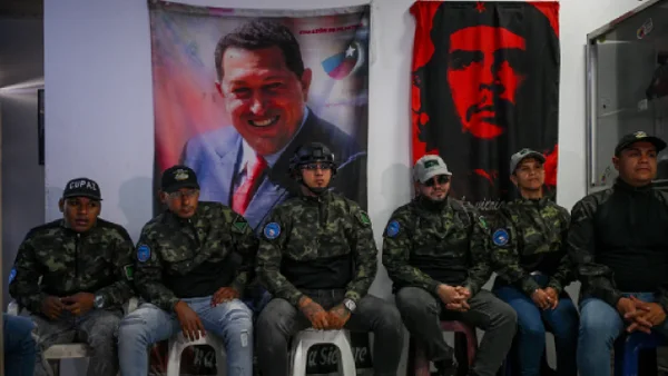 Así son los 'Colectivos', los grupos de civiles armados a favor de Nicolás Maduro